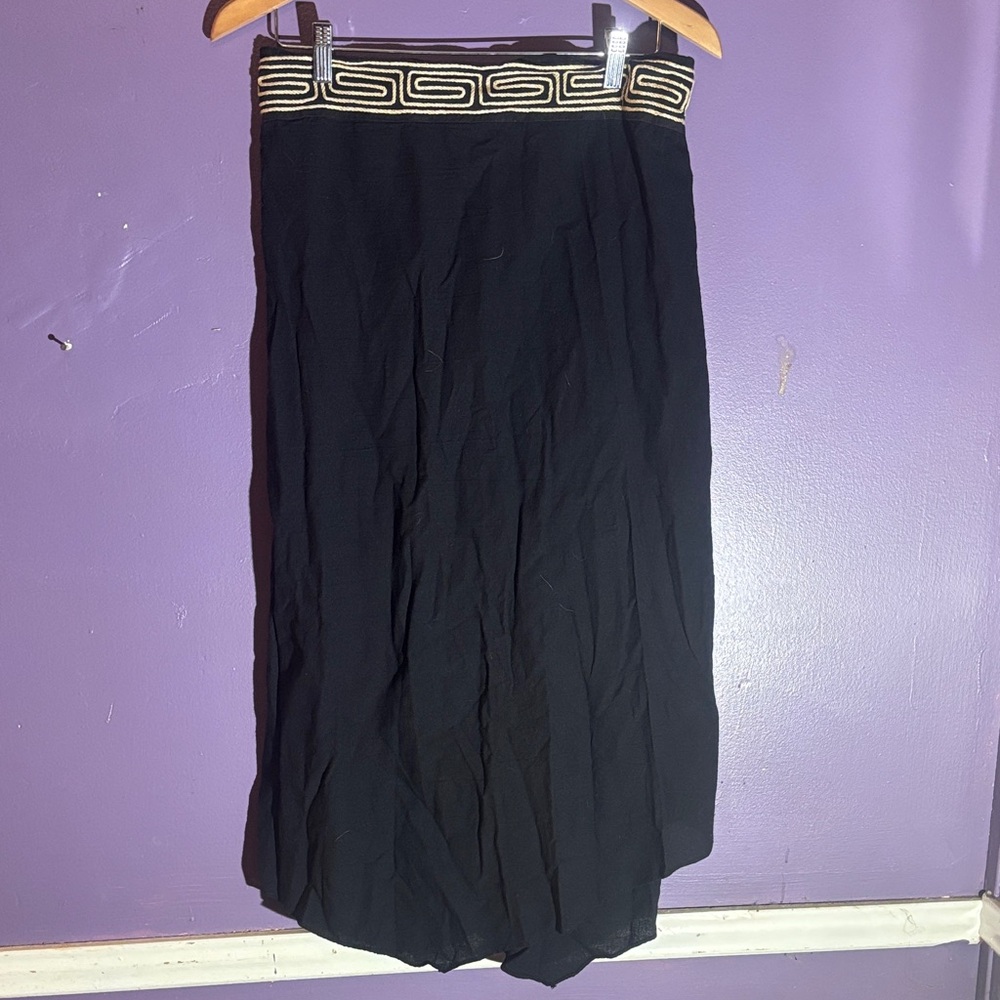 Chic Black Maxi Skirt with Geometric Waistband